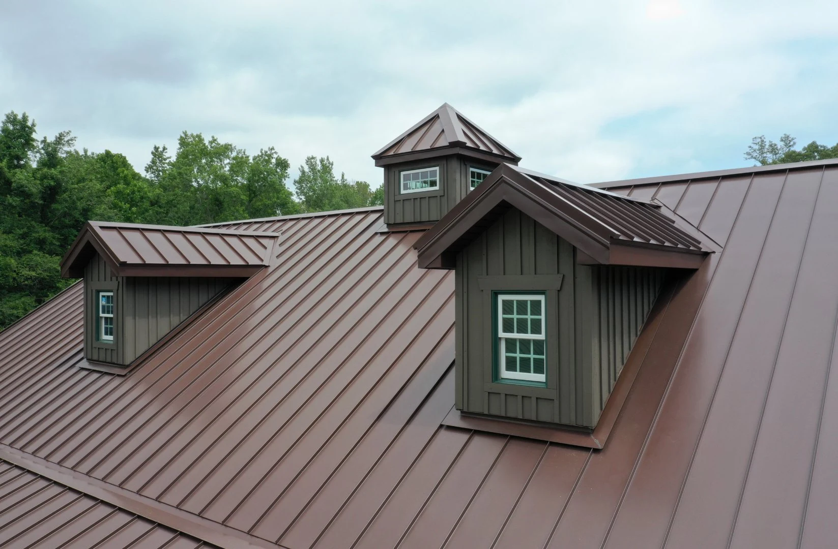 Metal R-Panel Roofing in Ontario, CA